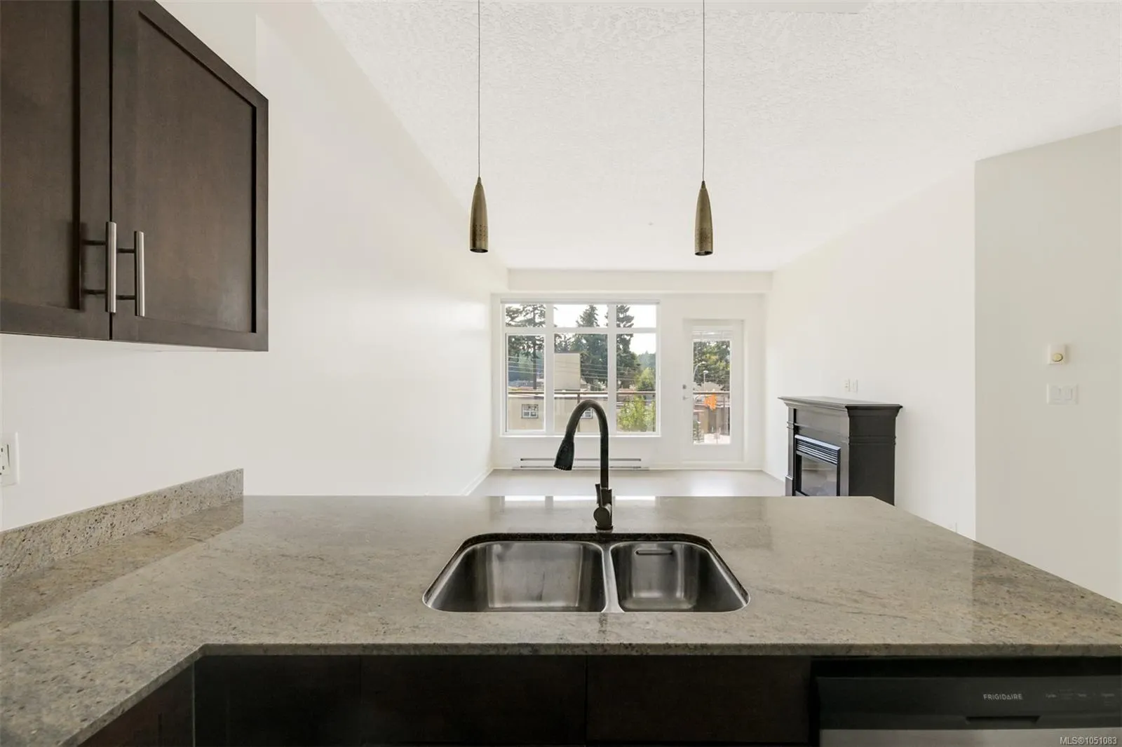 2220 Sooke Rd