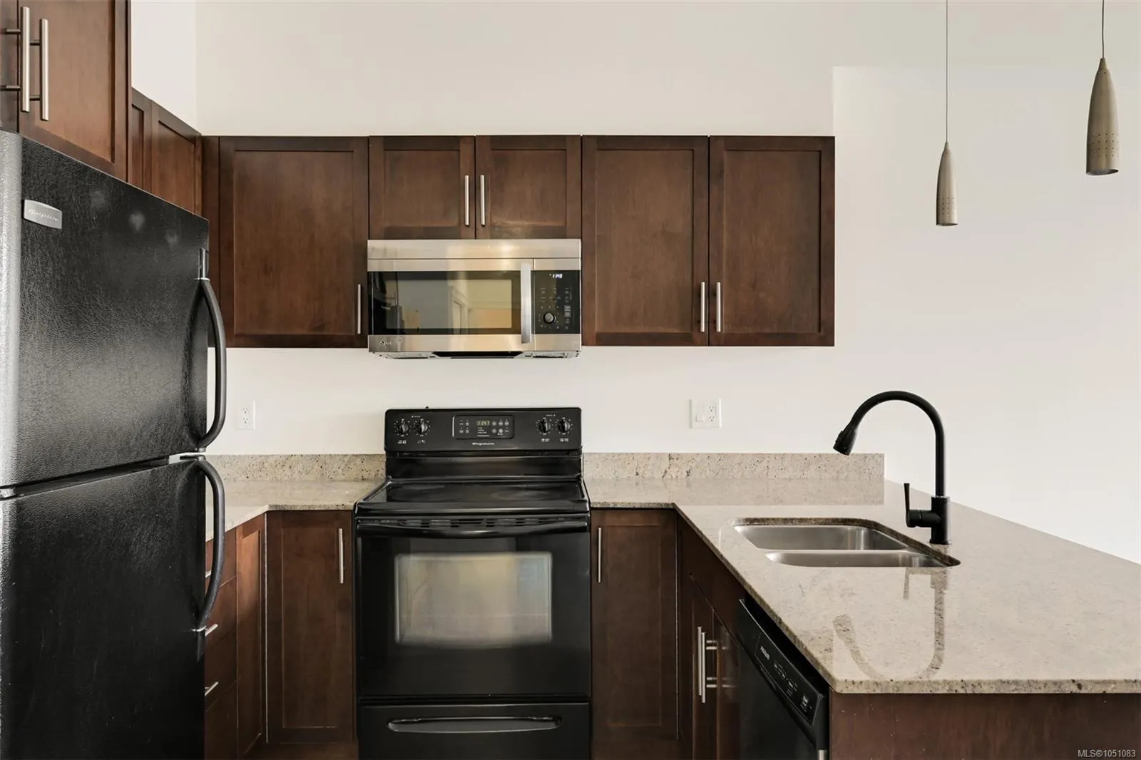 2220 Sooke Rd