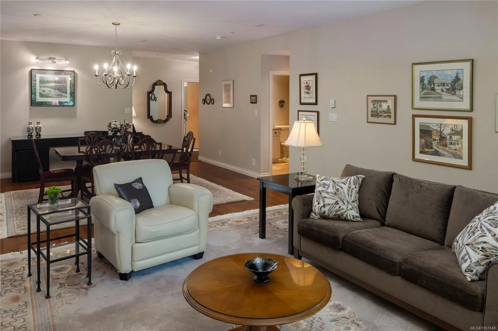 5329 Cordova Bay Rd