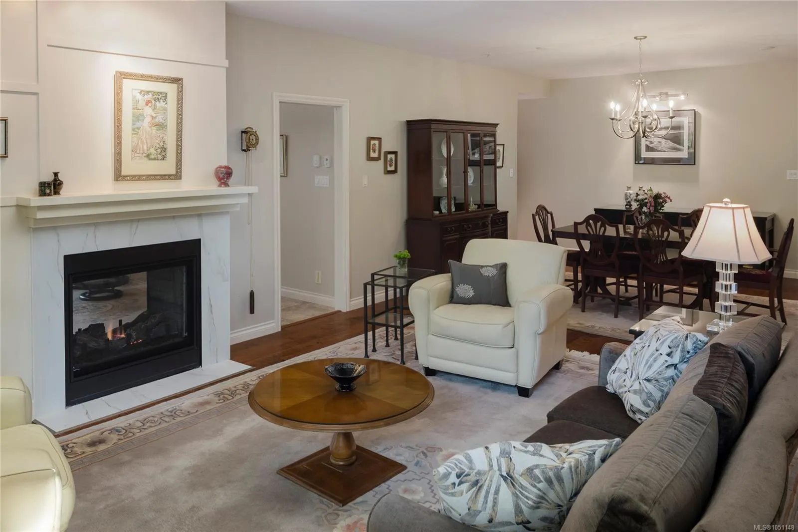 5329 Cordova Bay Rd