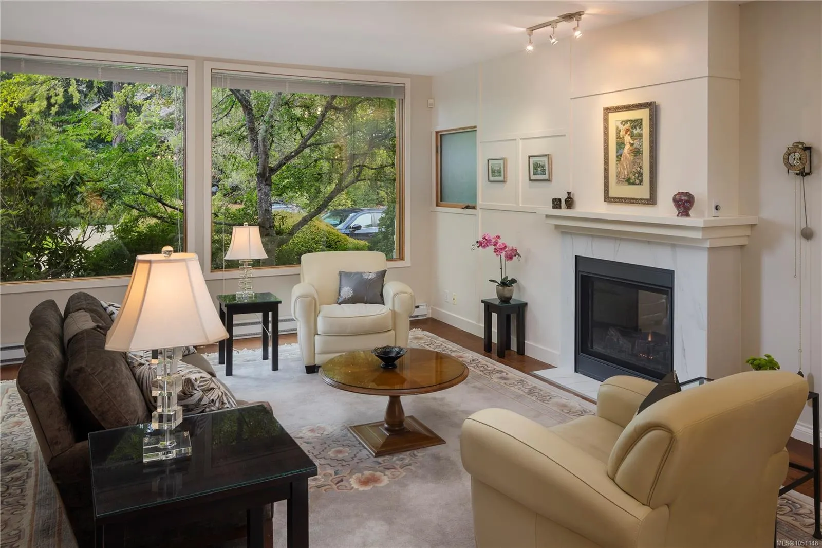 5329 Cordova Bay Rd