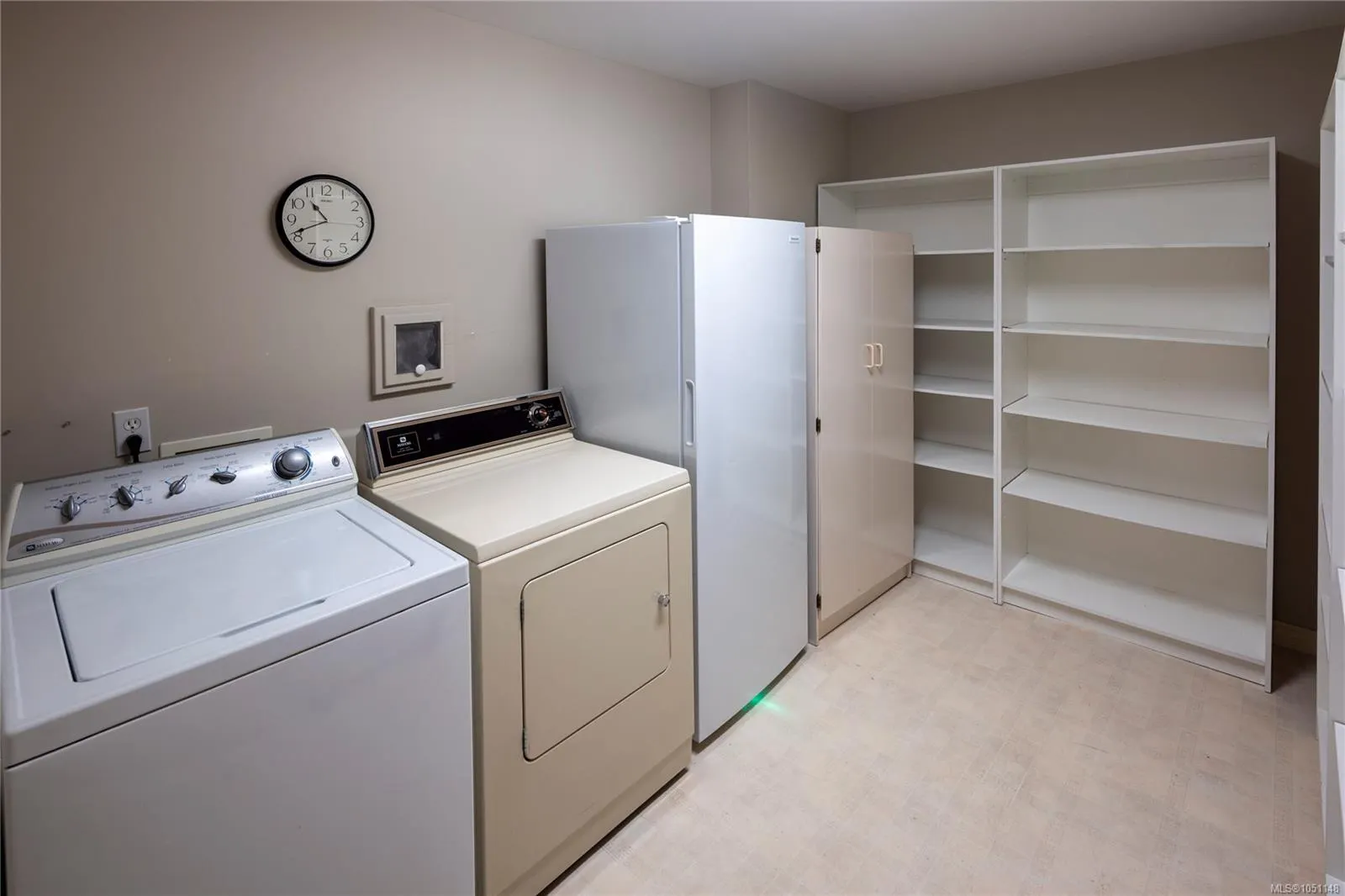 5329 Cordova Bay Rd