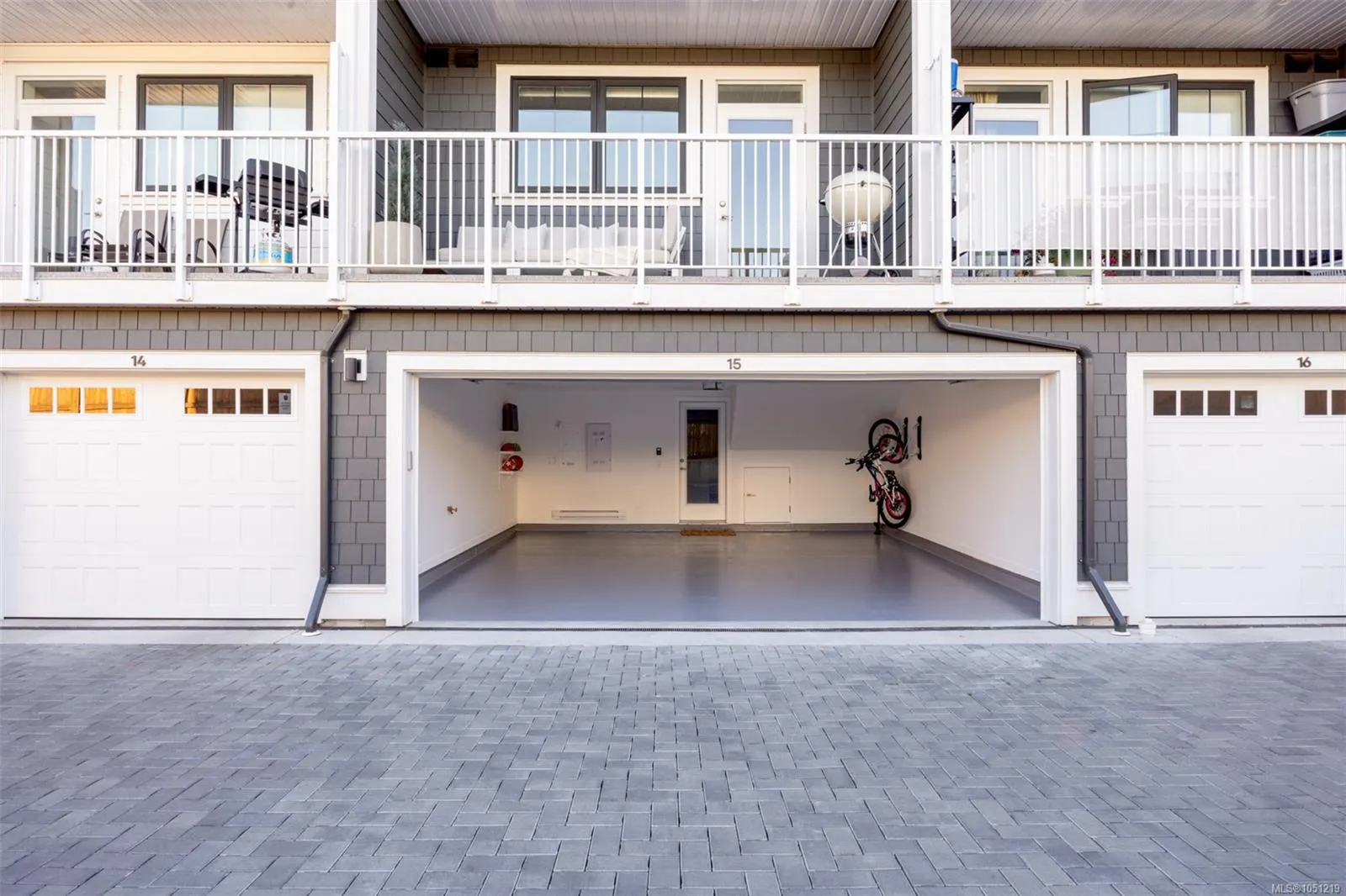 3450 Whittier Ave