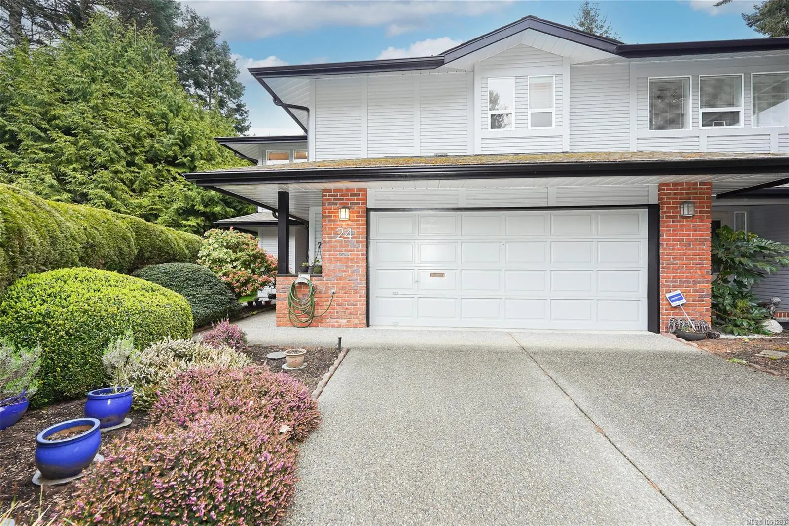 4630 Lochside Dr