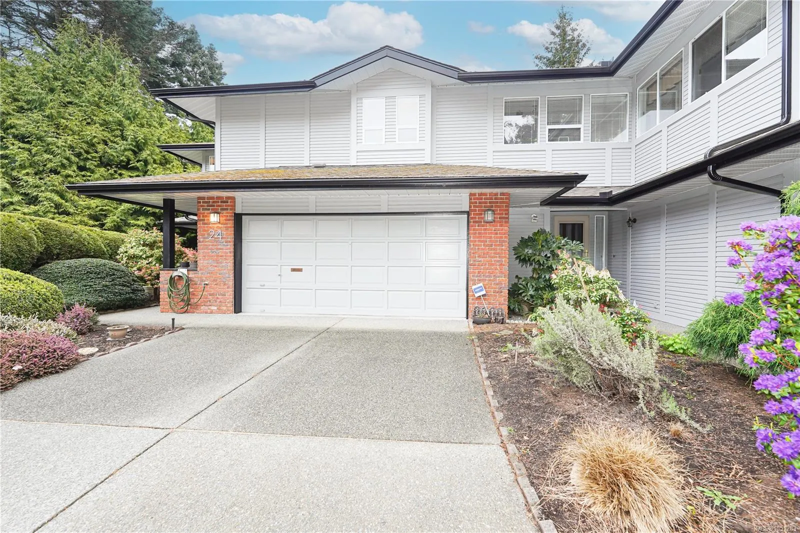 4630 Lochside Dr