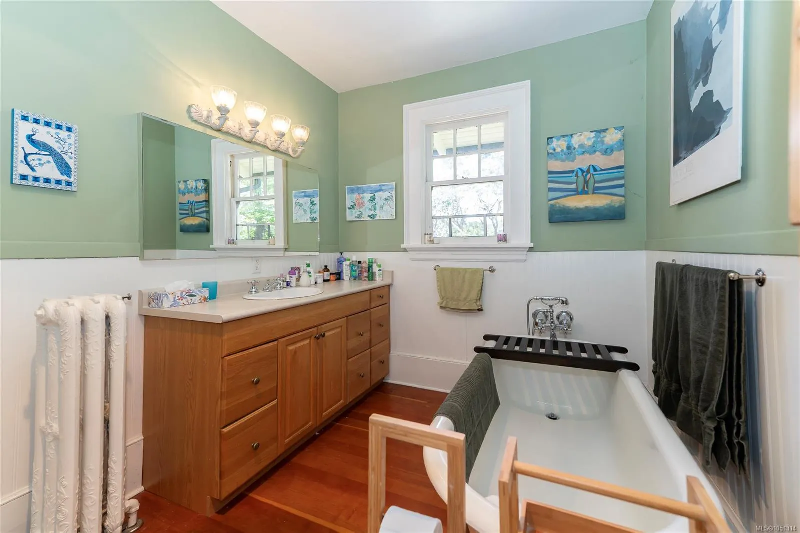 1377 Rockland Ave