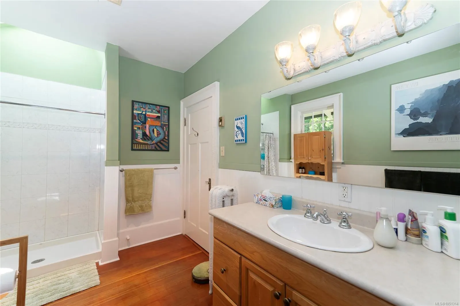 1377 Rockland Ave