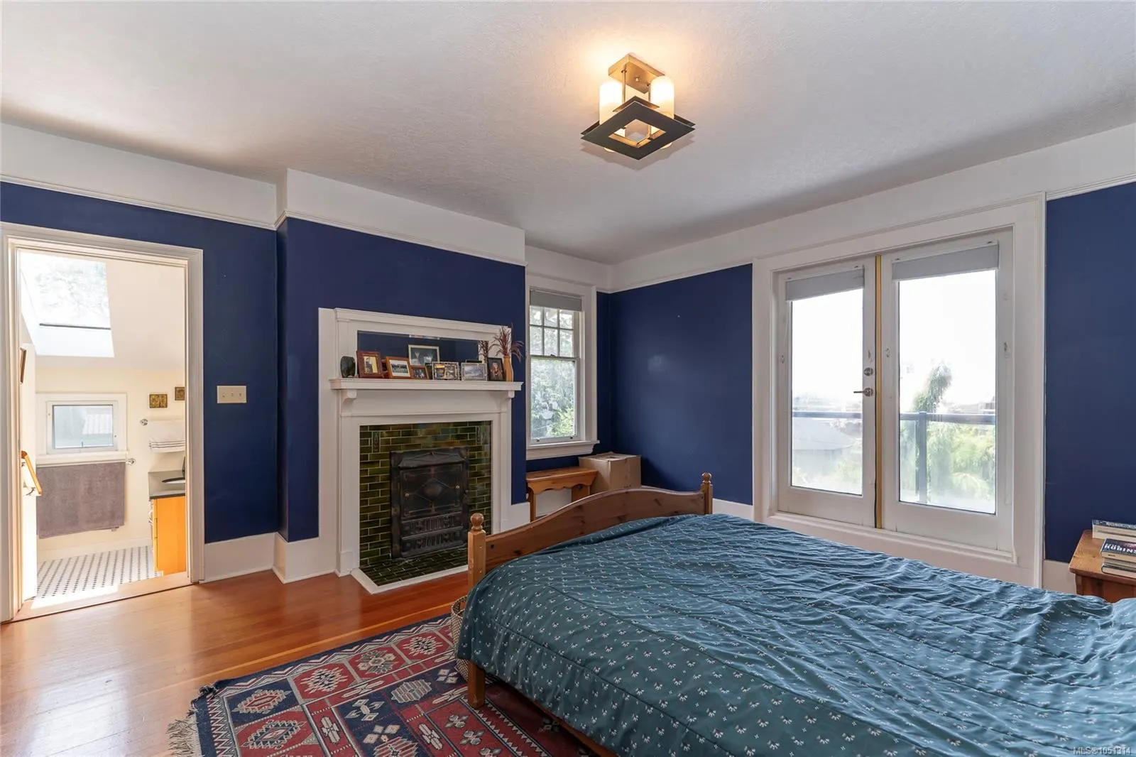 1377 Rockland Ave