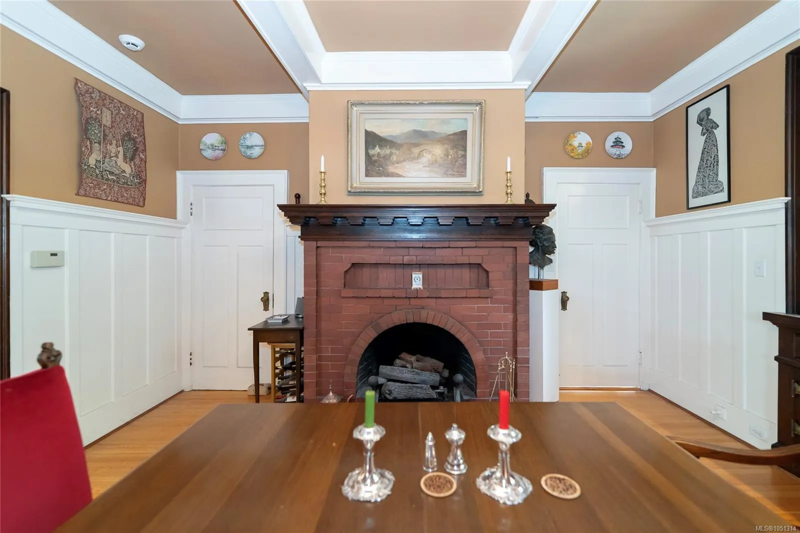 1377 Rockland Ave