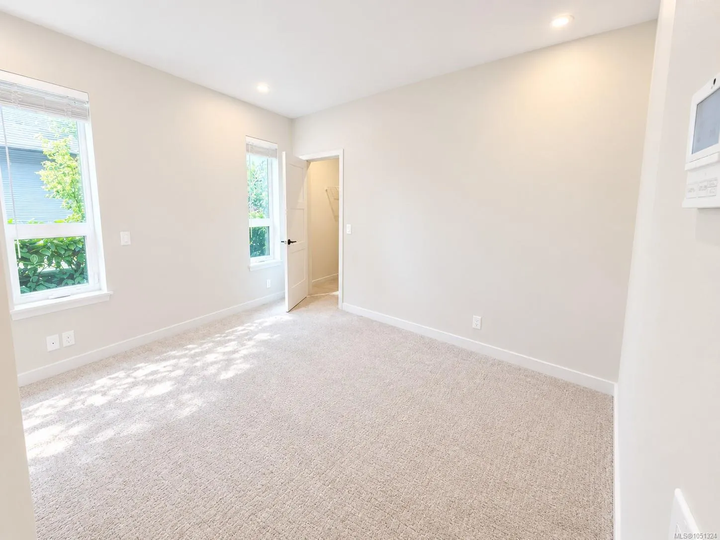 958 Pharoah Mews