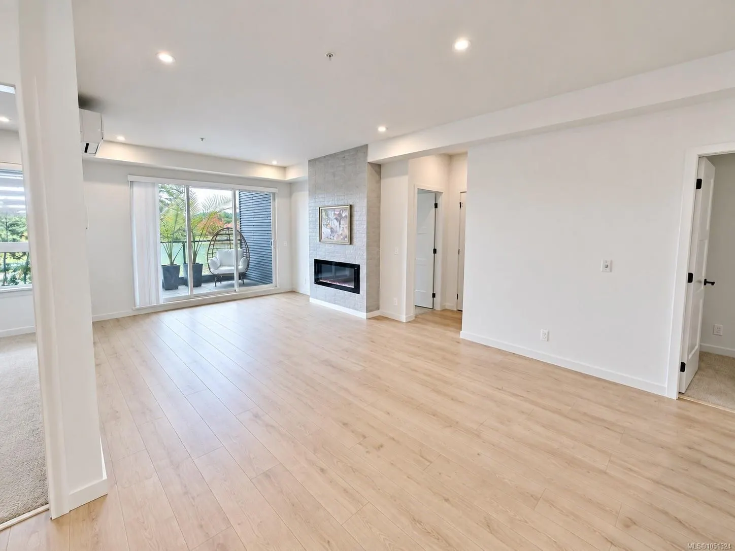 958 Pharoah Mews