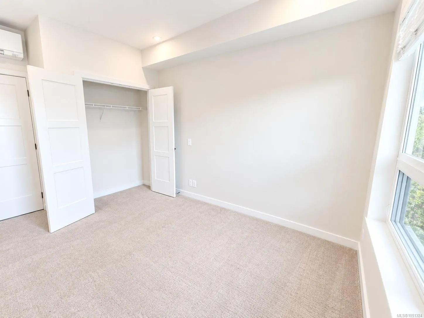 958 Pharoah Mews