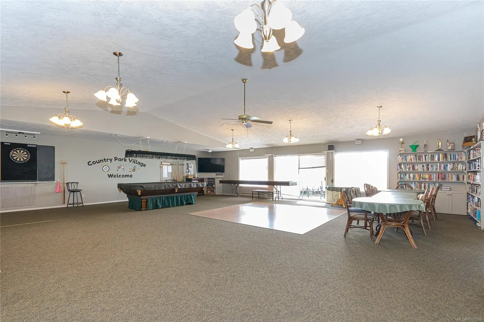 7583 Central Saanich Rd