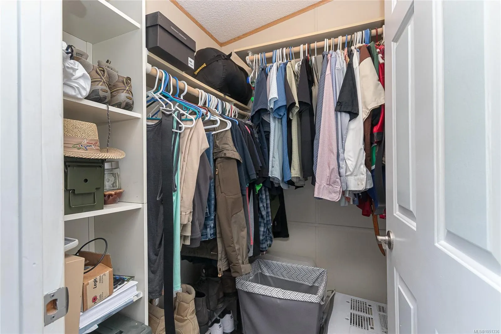 7583 Central Saanich Rd