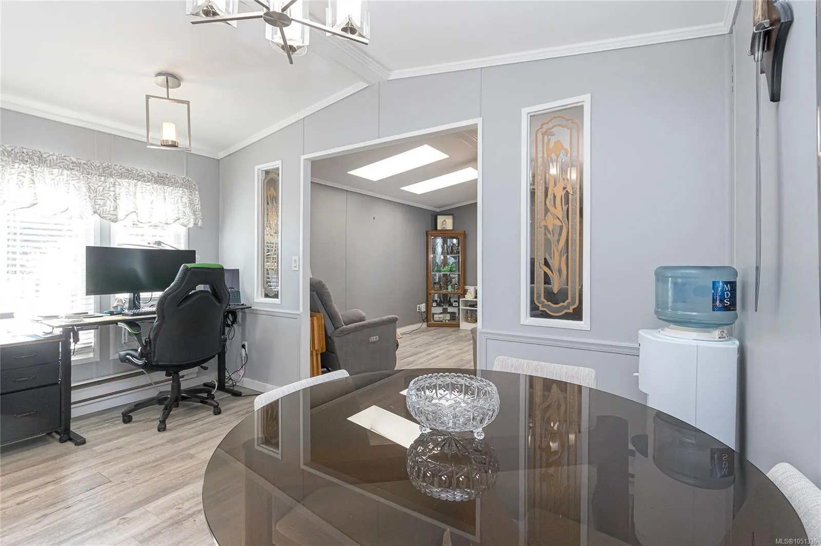 7583 Central Saanich Rd