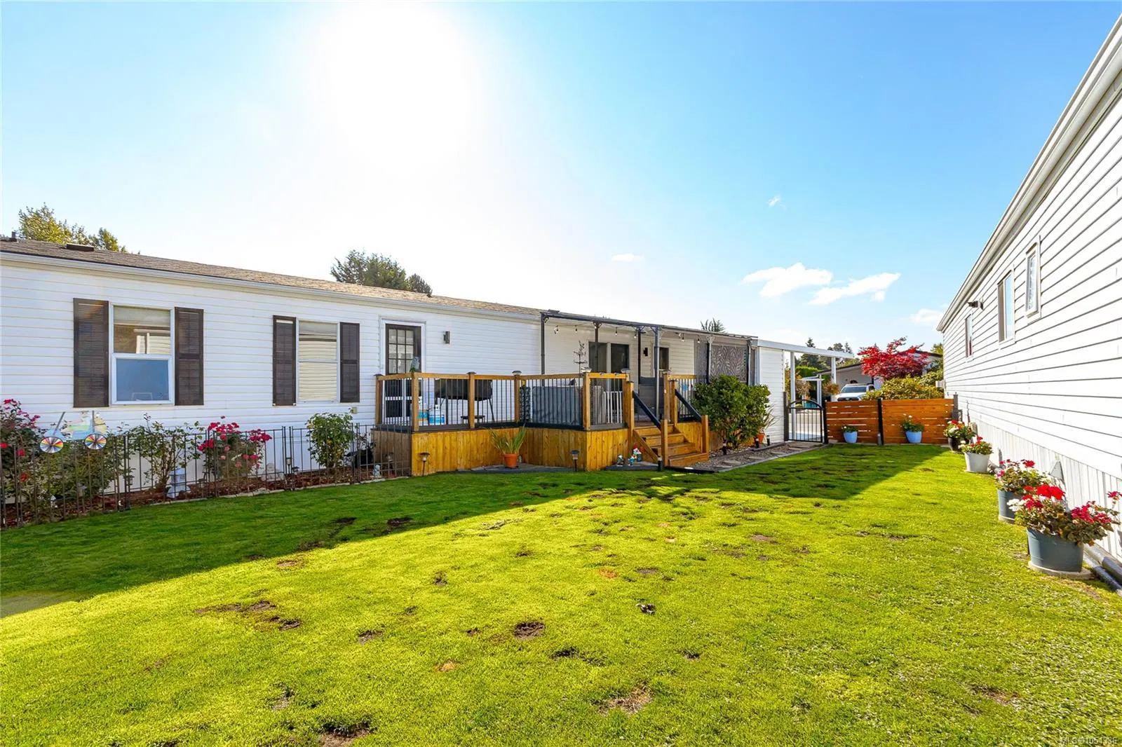 7583 Central Saanich Rd