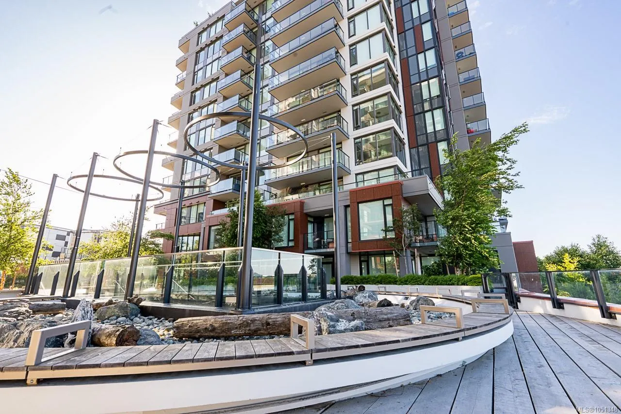 369 Tyee Rd