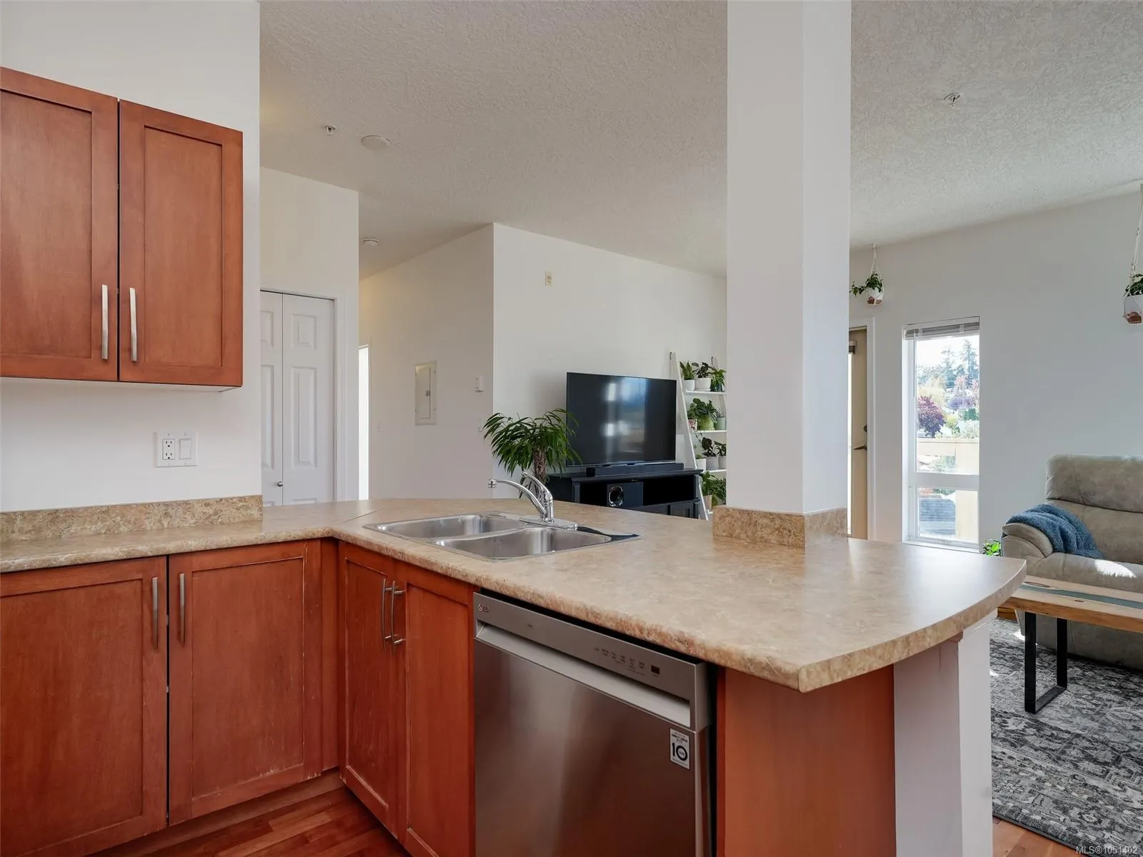 1156 Colville Rd