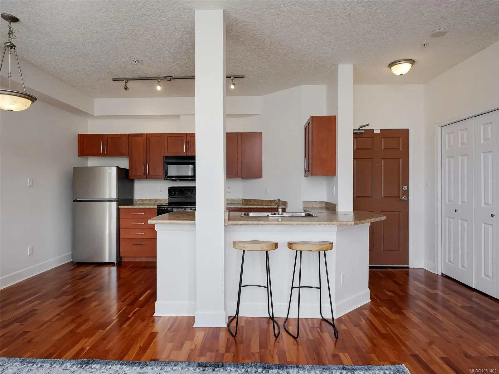 1156 Colville Rd