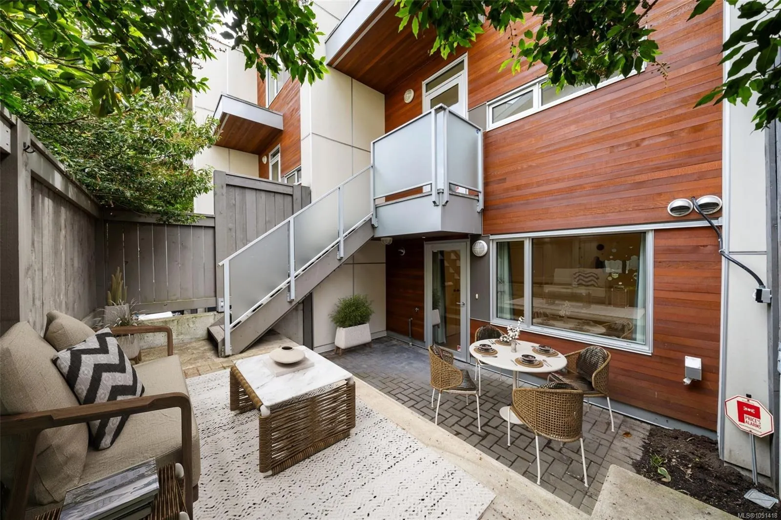 2830 Irma St