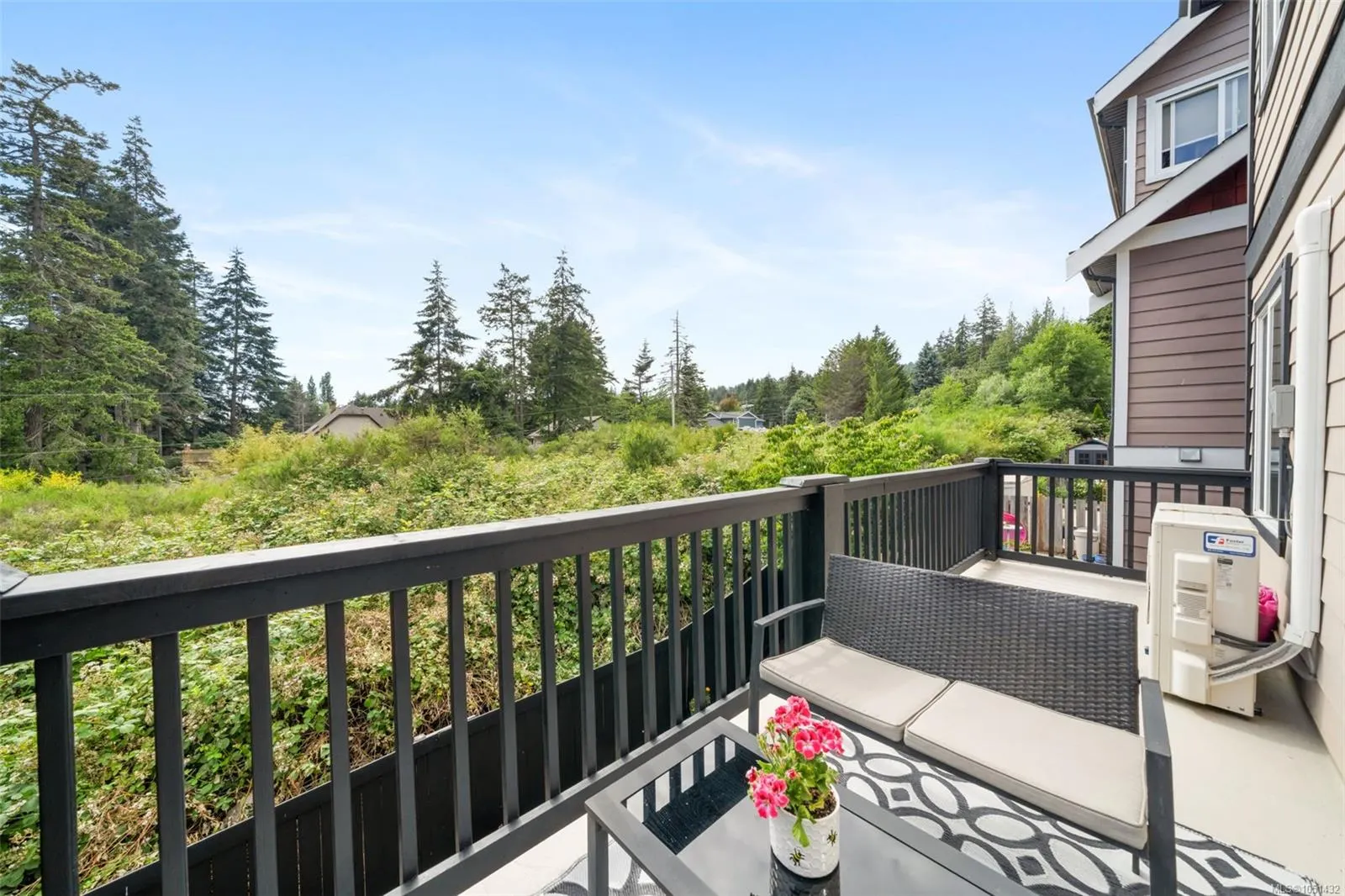7091 Grant Rd W