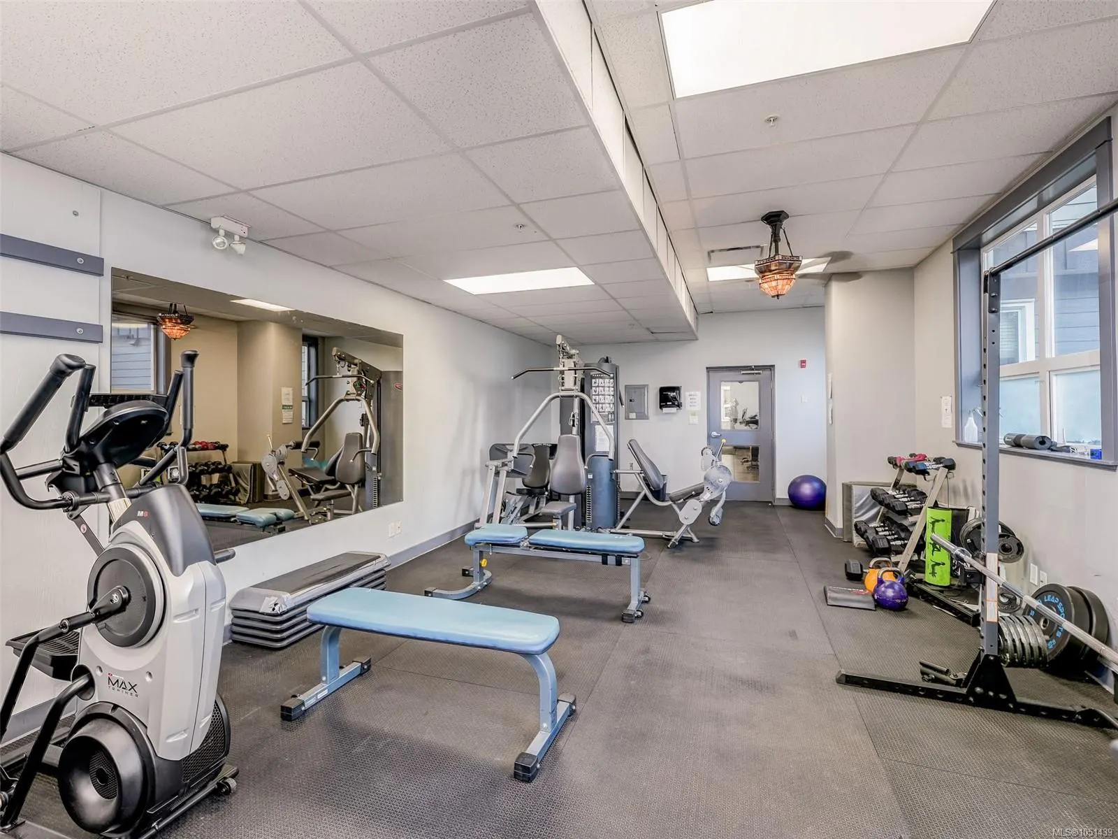 1315 Esquimalt Rd