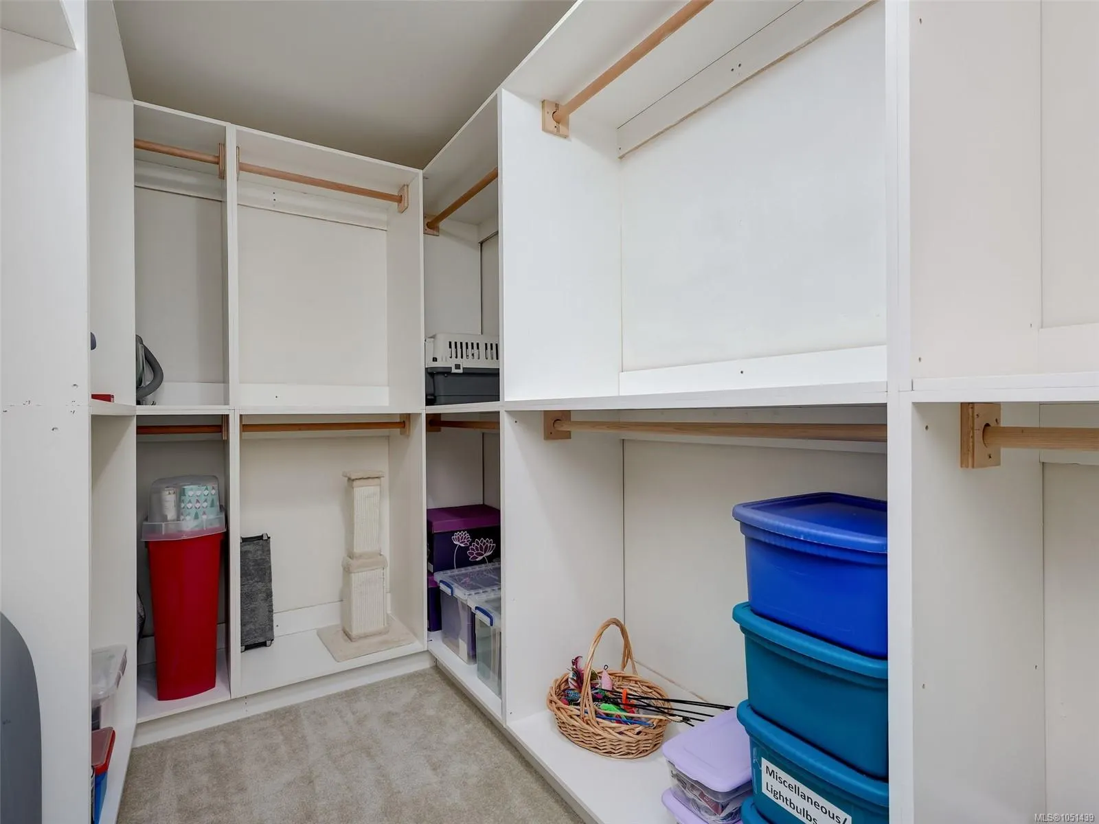 1315 Esquimalt Rd