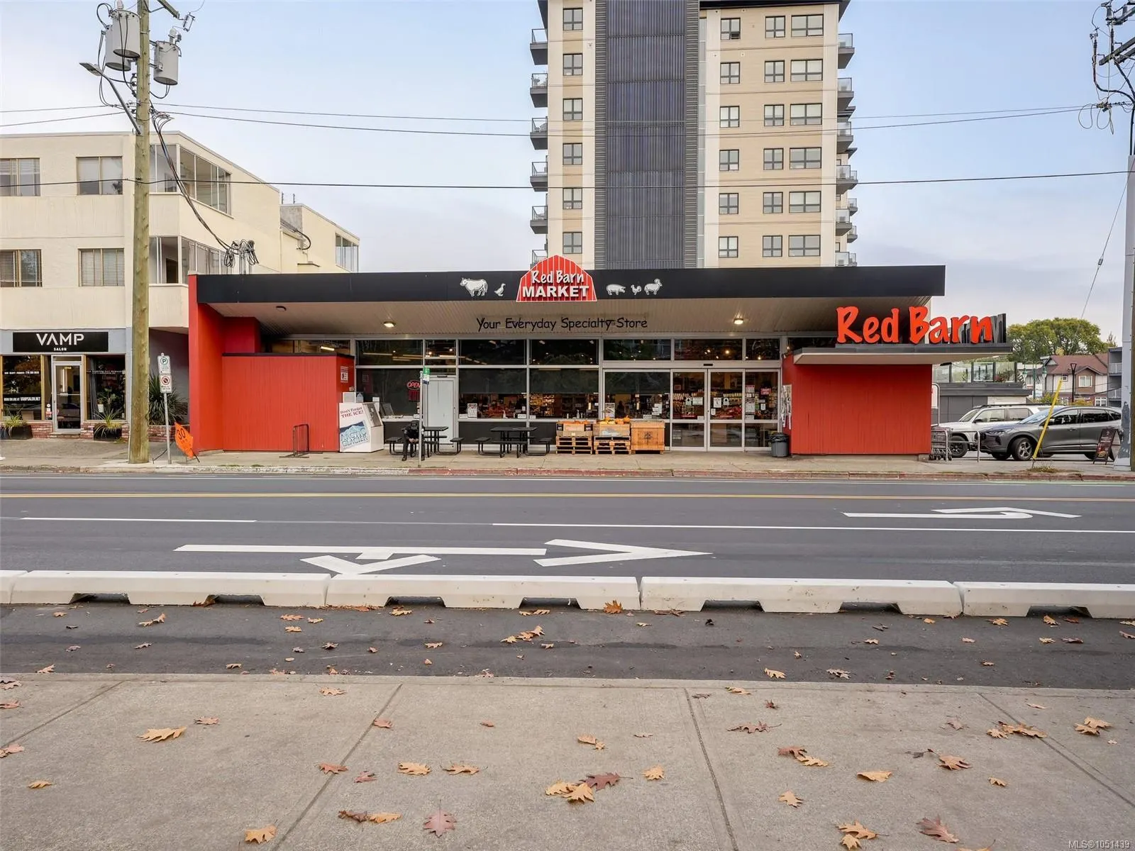 1315 Esquimalt Rd