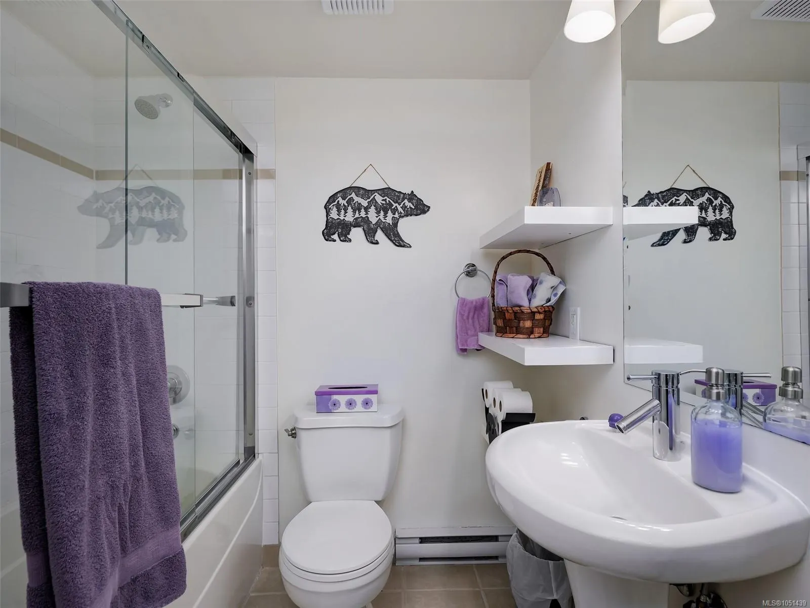 1315 Esquimalt Rd