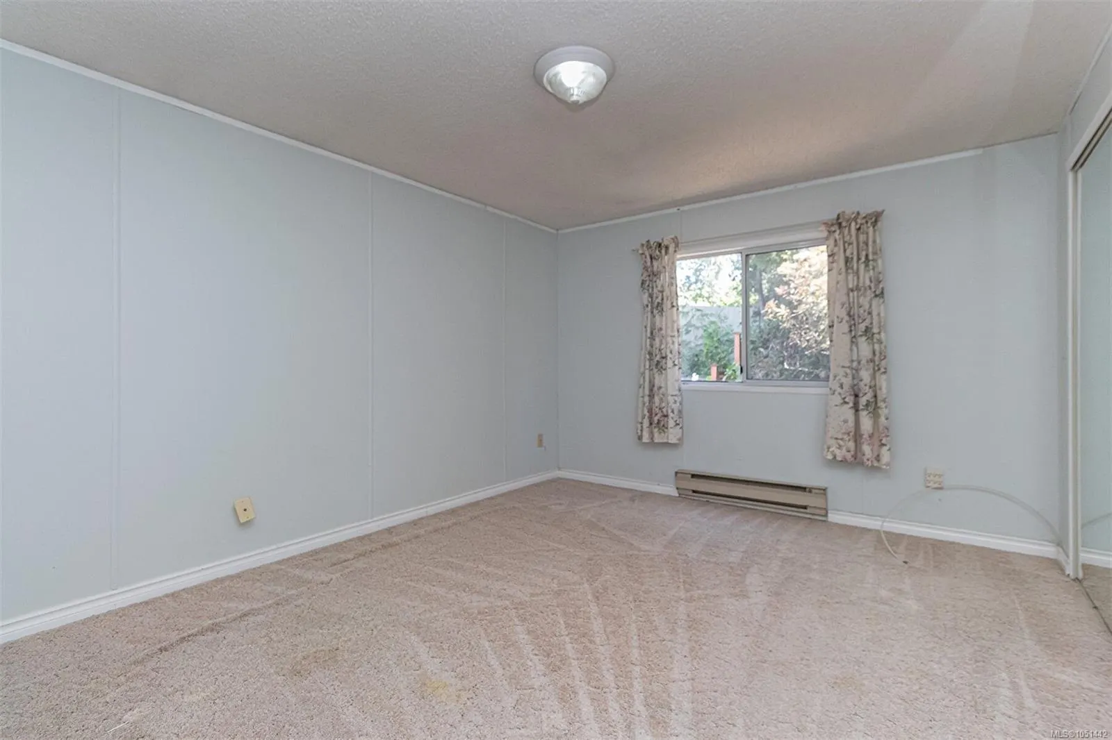7583 Central Saanich Rd