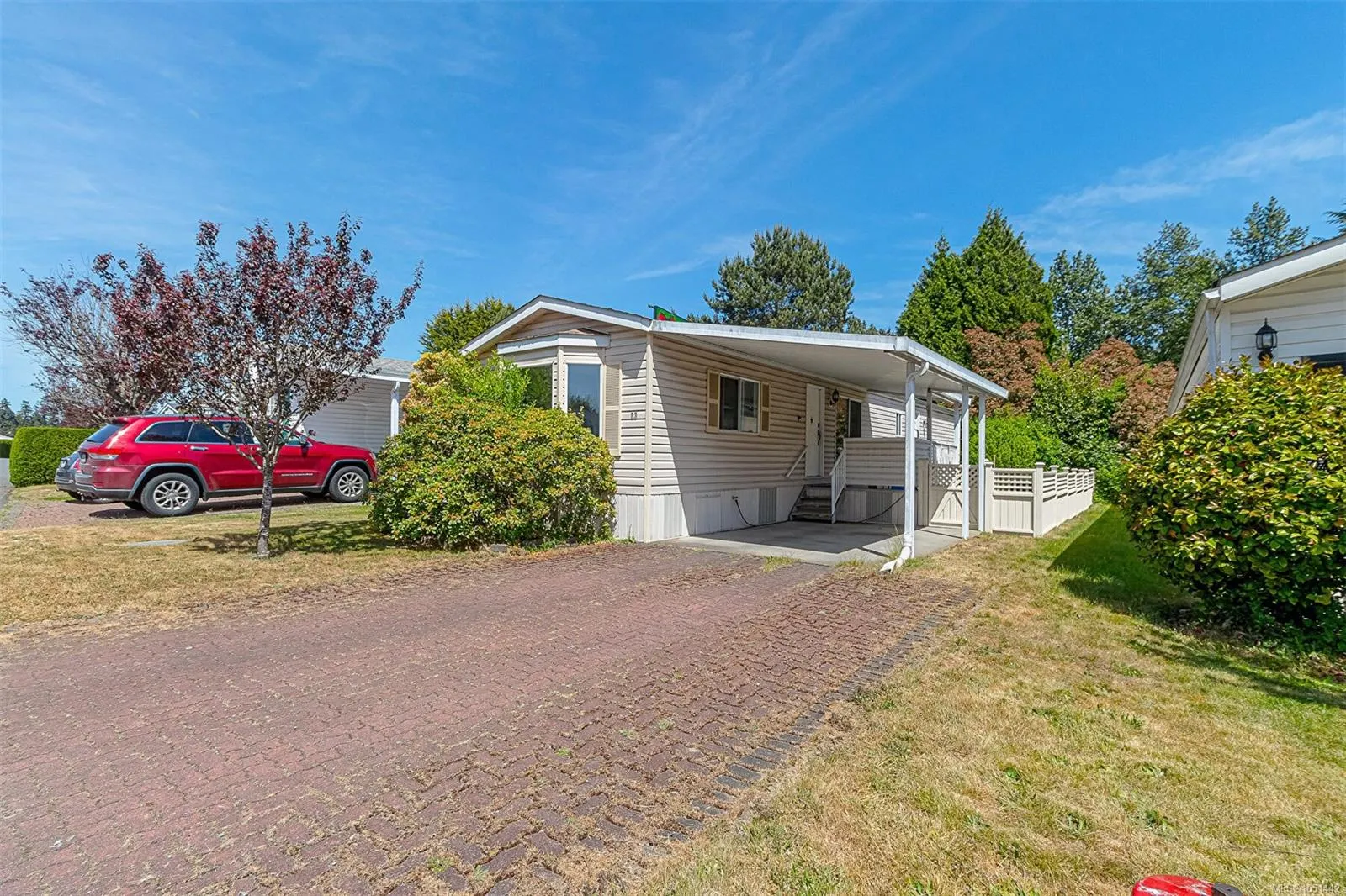 7583 Central Saanich Rd