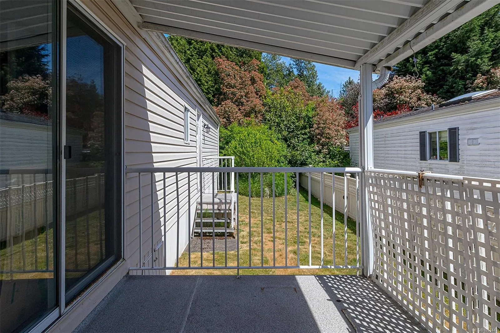 7583 Central Saanich Rd