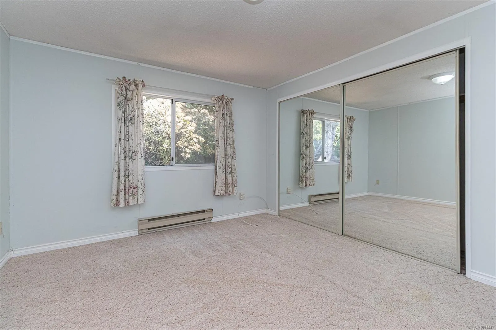 7583 Central Saanich Rd