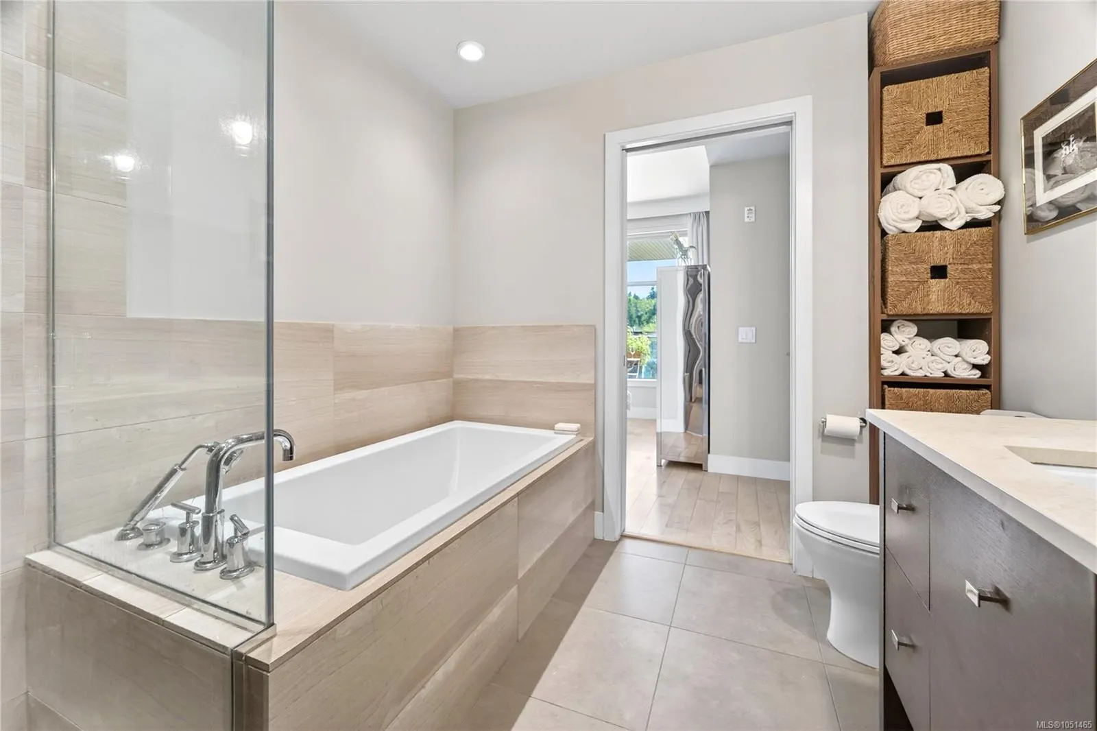 3223 Selleck Way