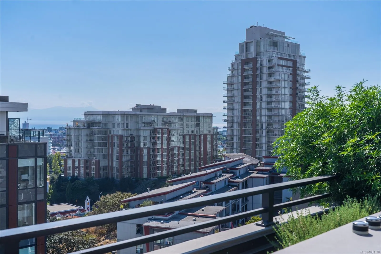 369 Tyee Rd