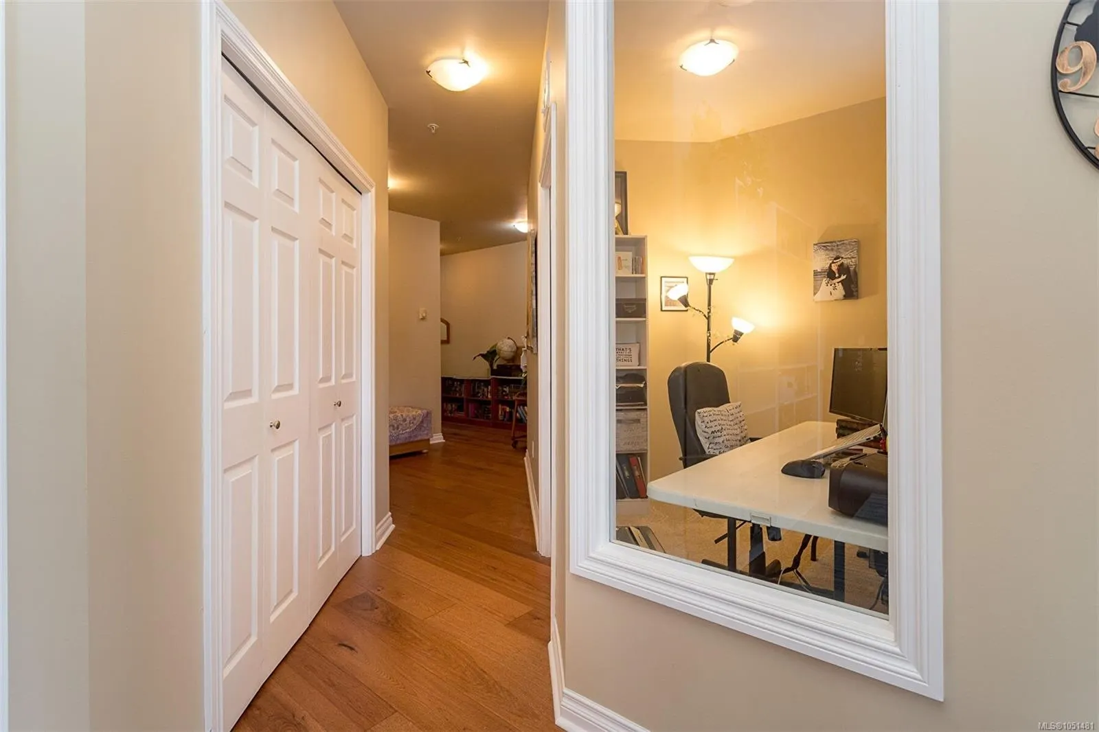 866 Goldstream Ave