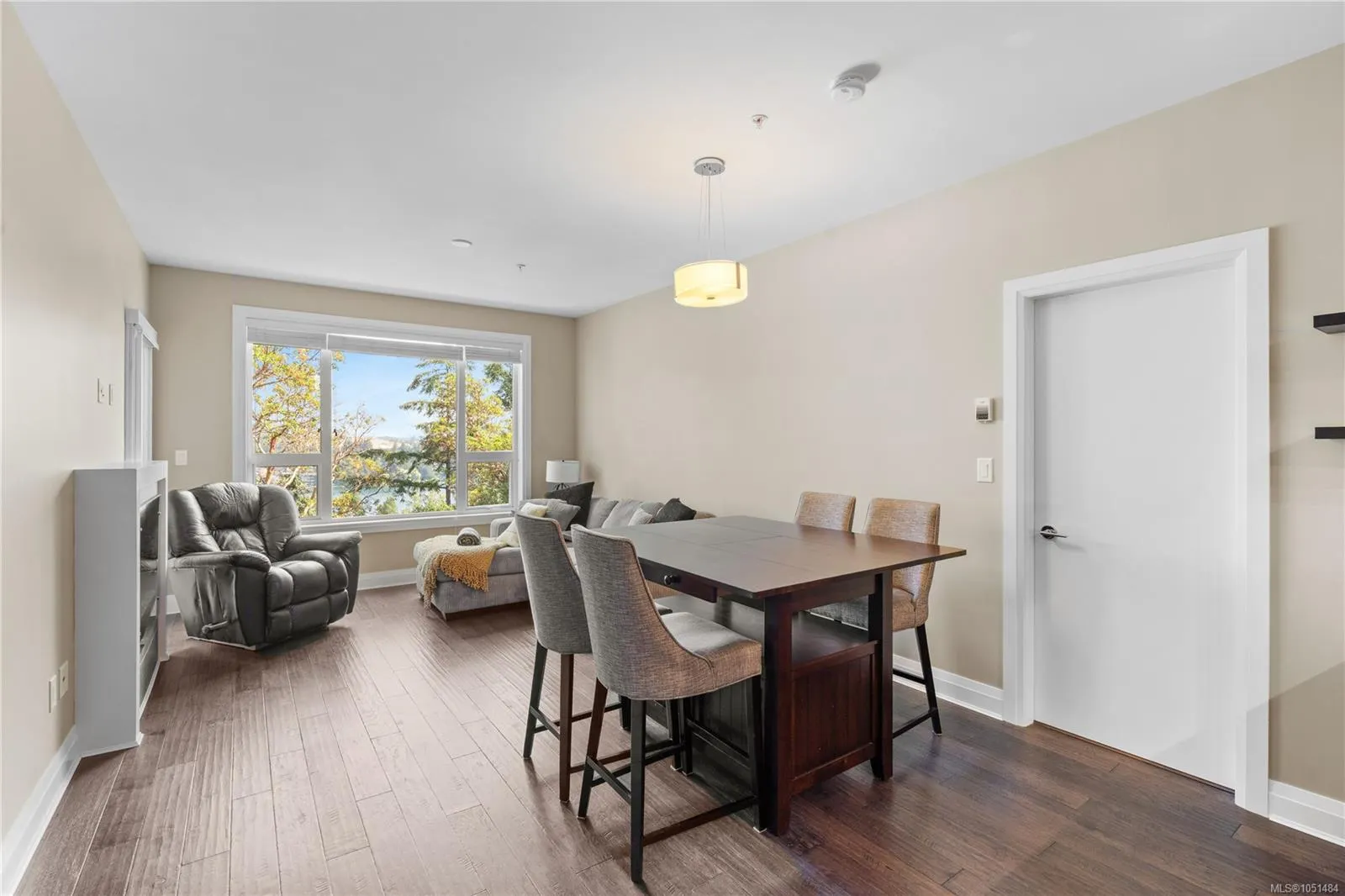 1145 Sikorsky Rd
