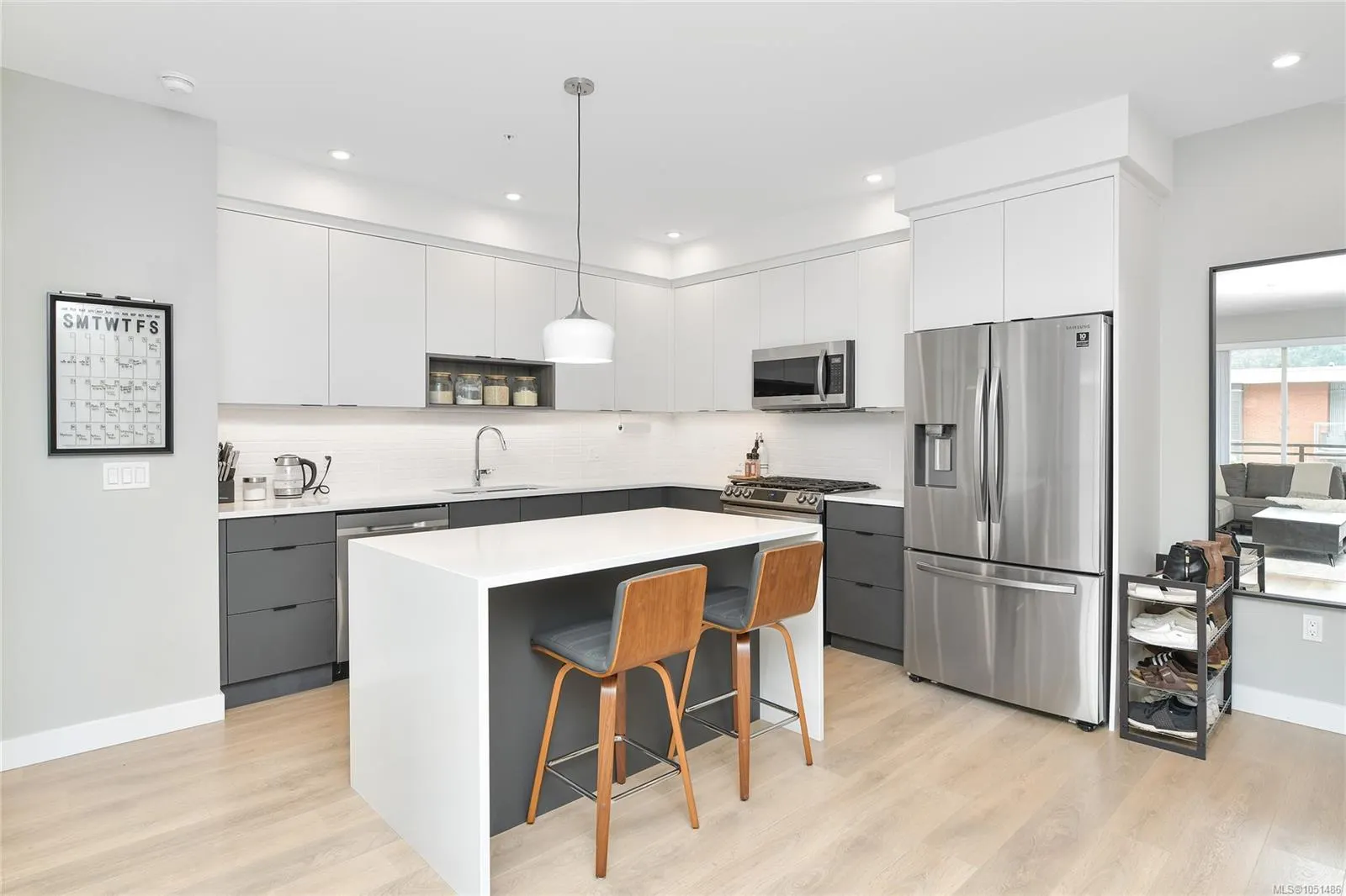 967 Whirlaway Cres