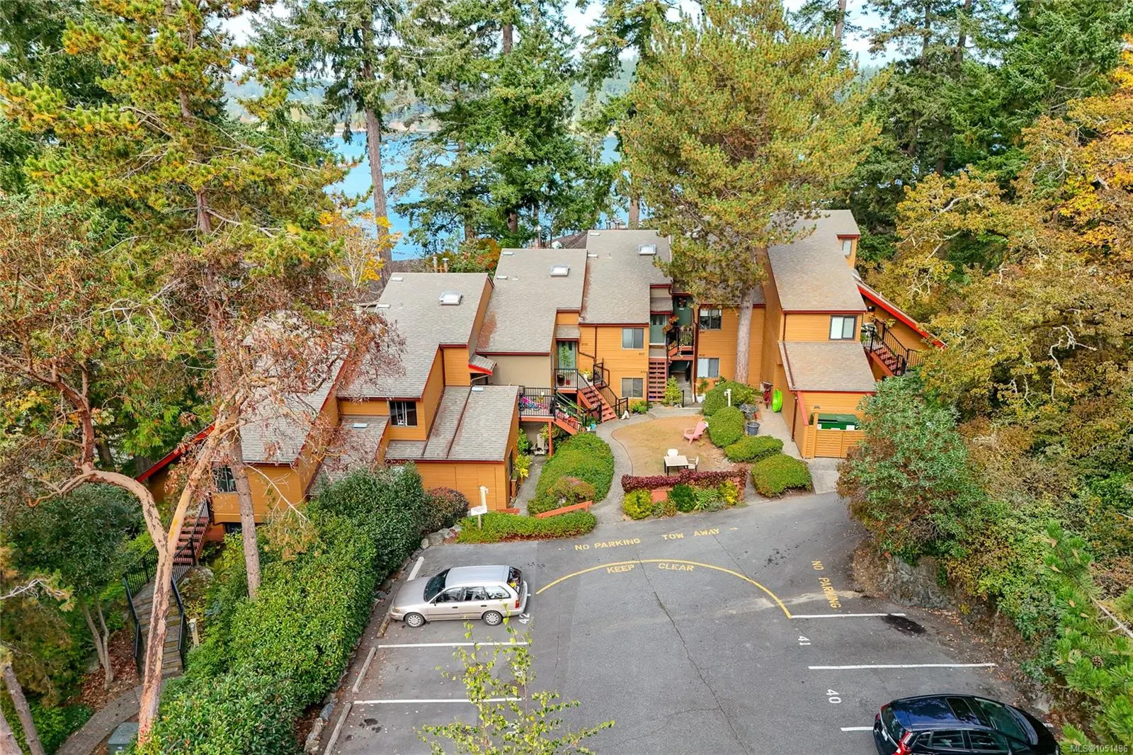 2341 Harbour Rd
