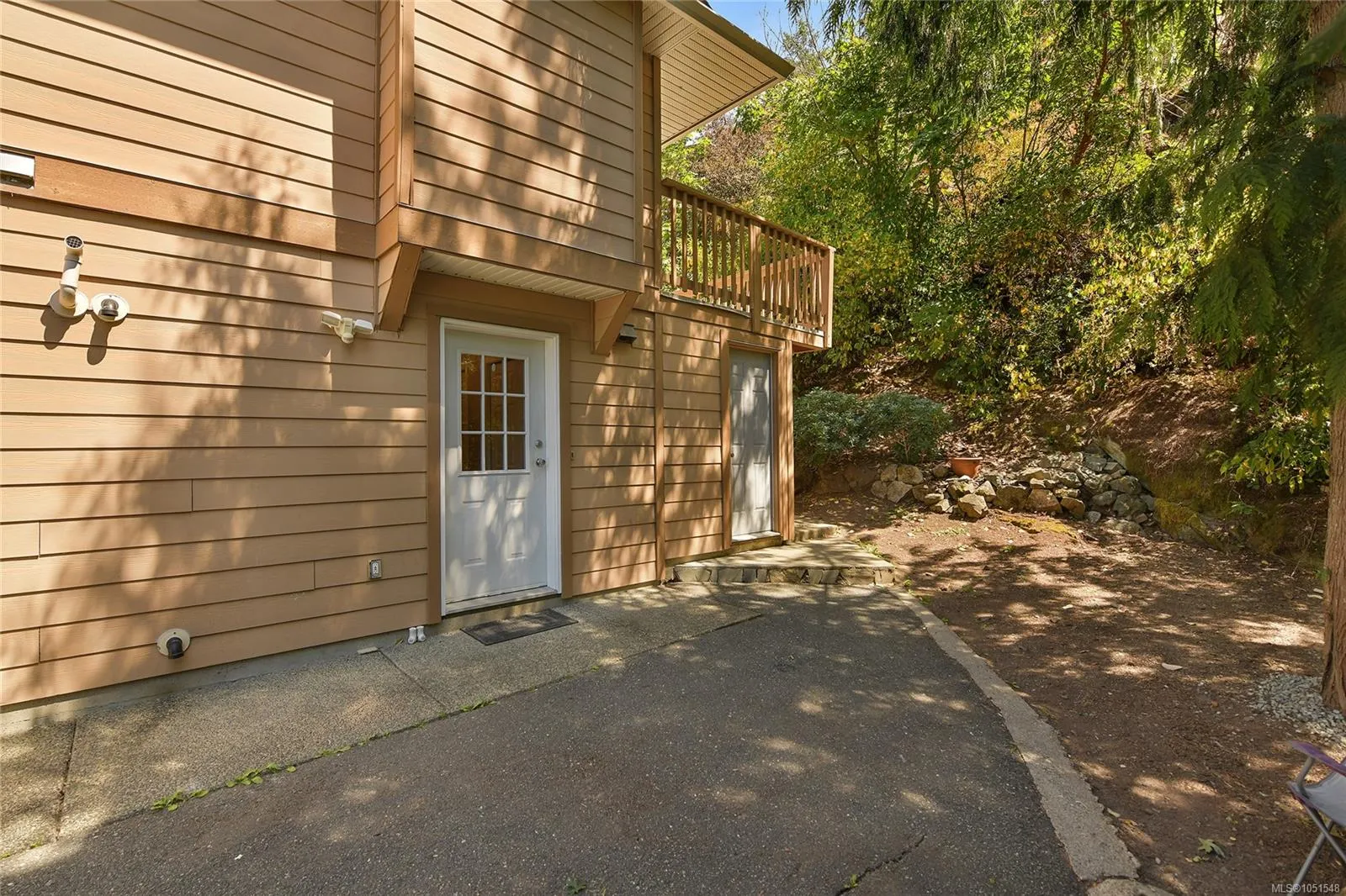 585 HANSEN Ave