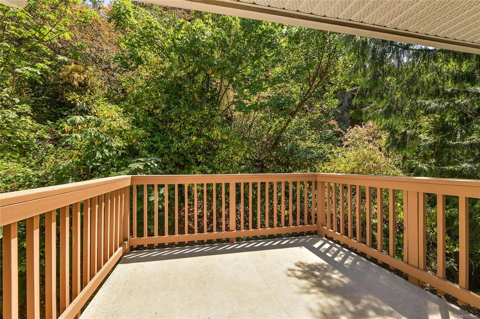 585 HANSEN Ave