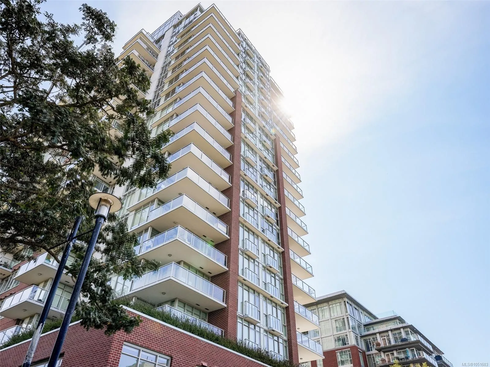 83 Saghalie Rd
