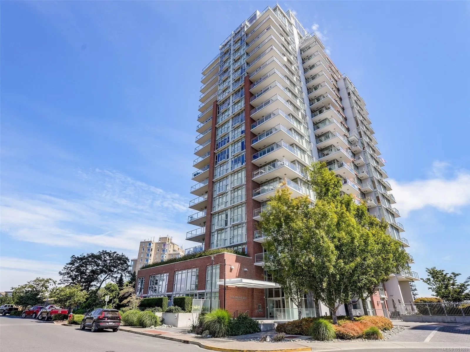 83 Saghalie Rd