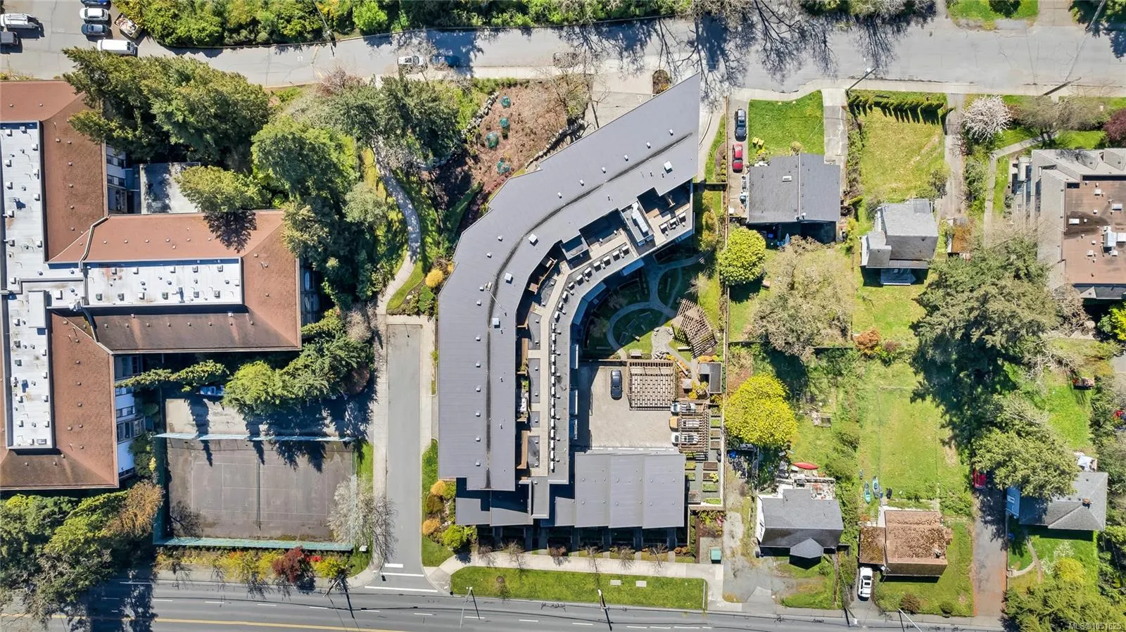 991 McKenzie Ave
