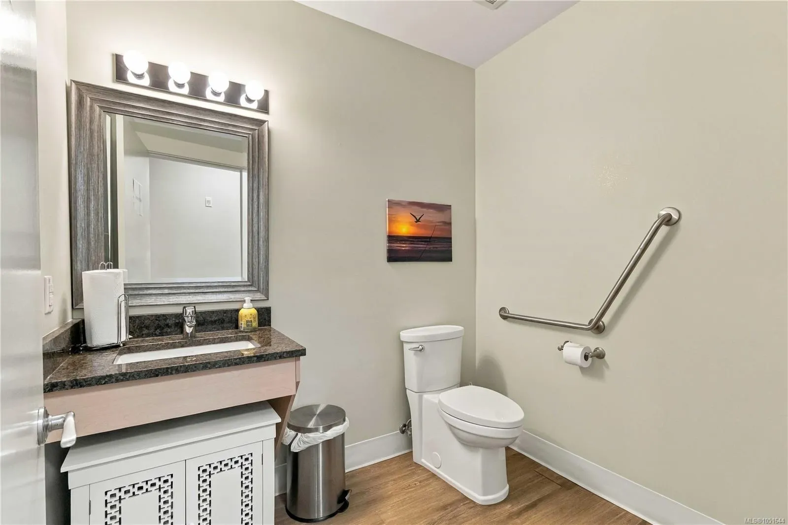 2220 Sooke Rd