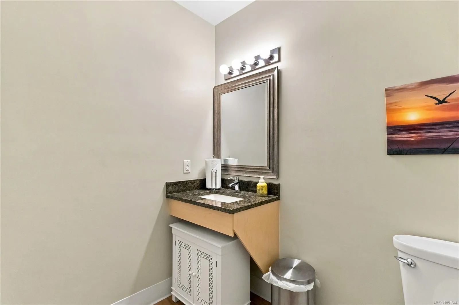 2220 Sooke Rd