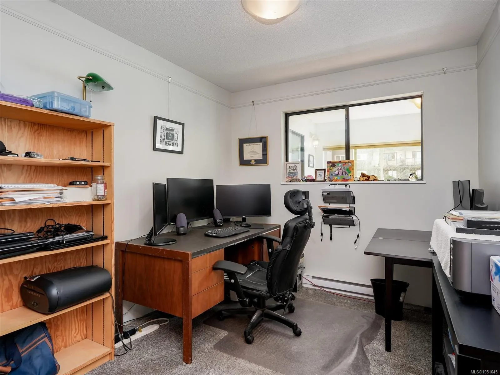 3260 Quadra St