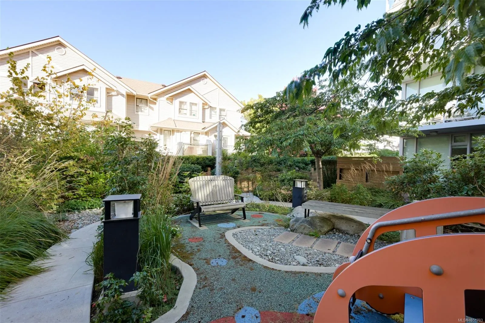 640 Michigan St