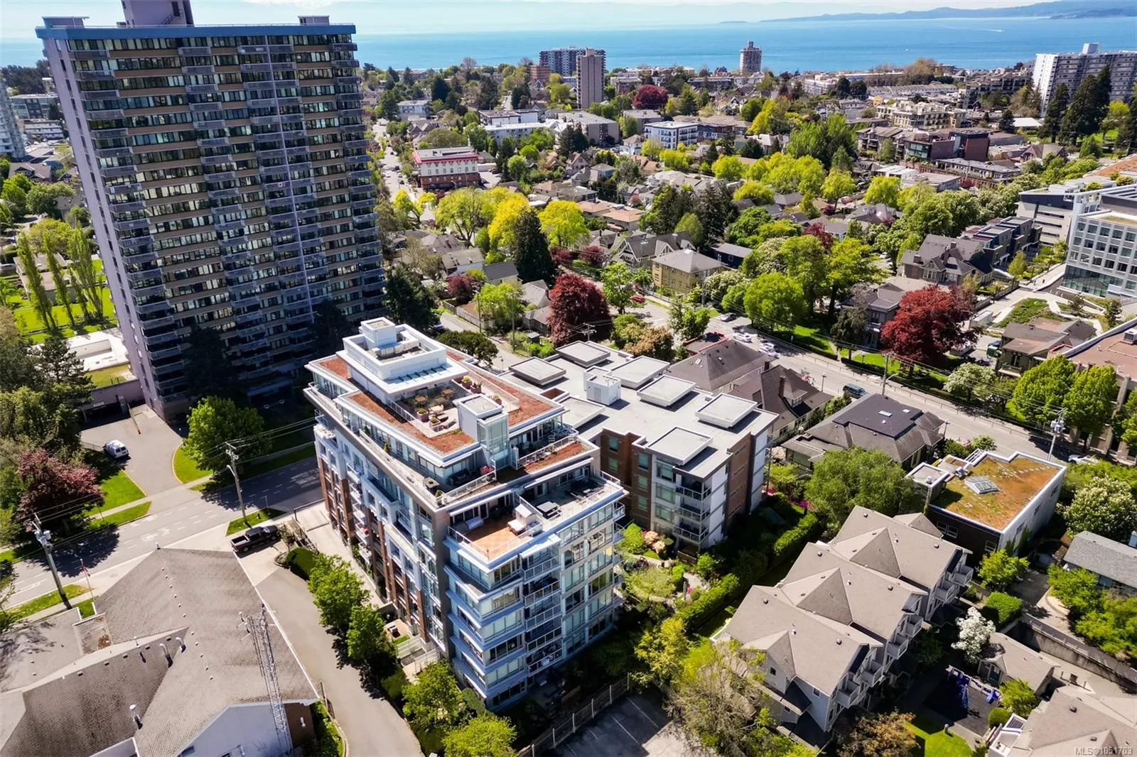 640 Michigan St