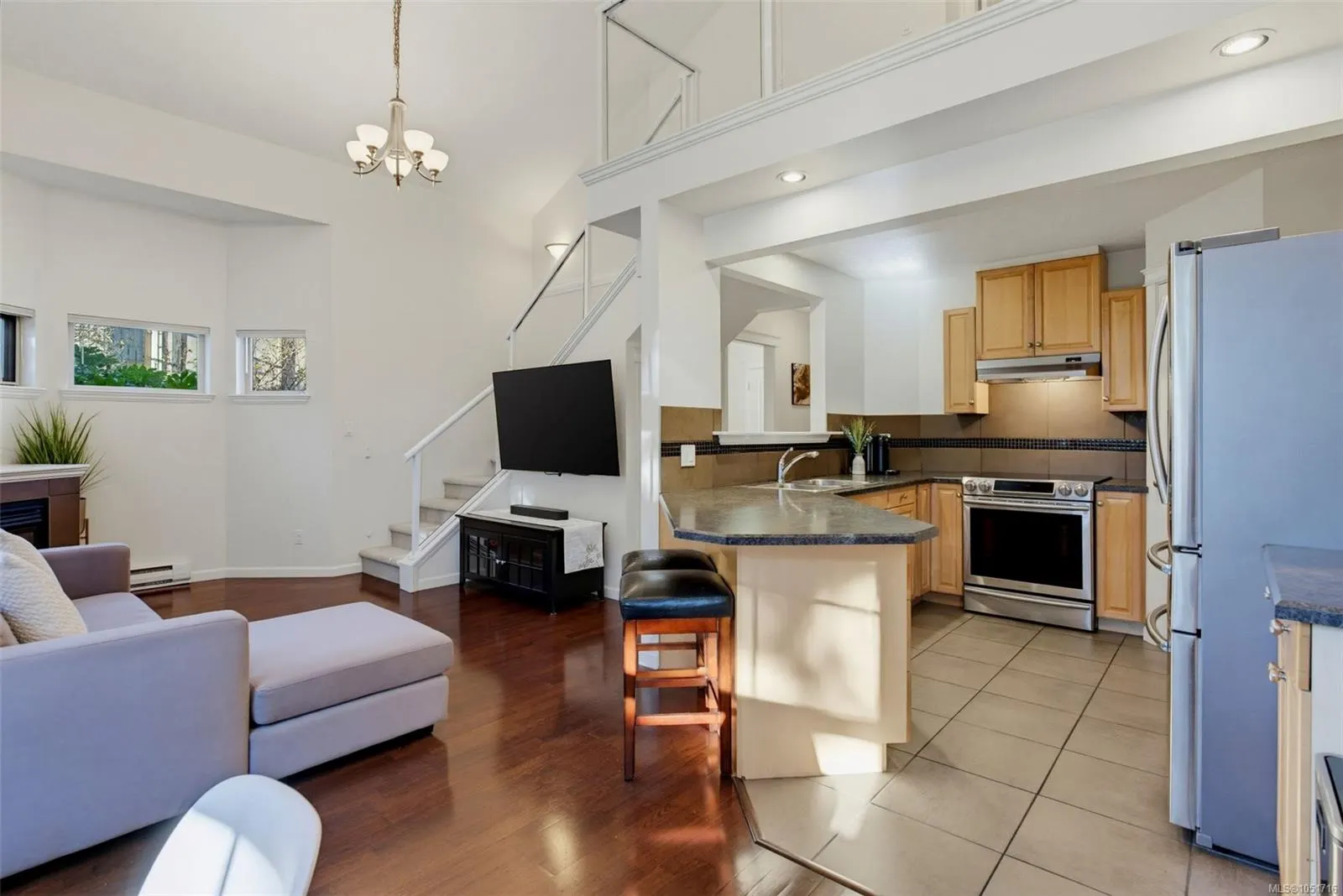791 Station Ave